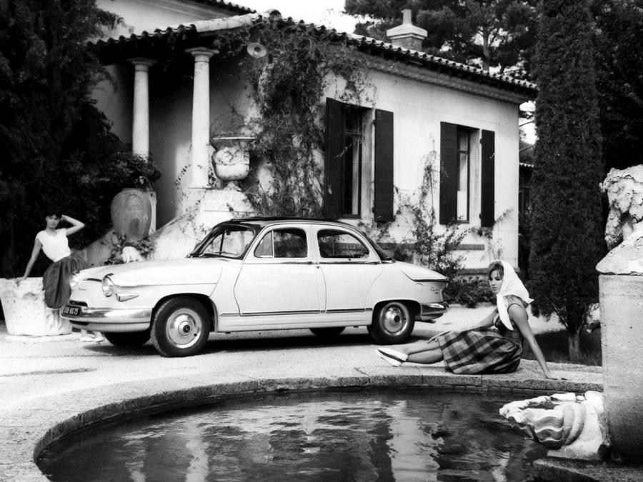  Panhard PL17 1959 года  (фото 1 из 2)